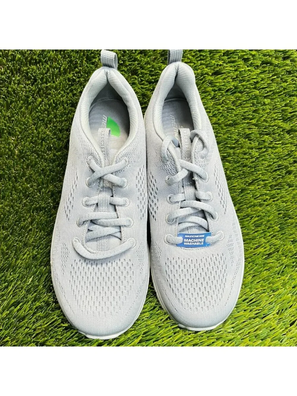 Skechers please review